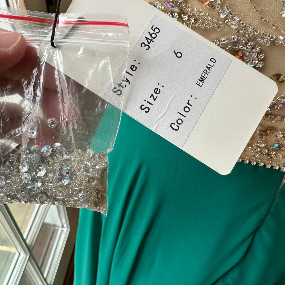 Clarisse - Emerald Green Beaded A-Line Prom Gown - Style 3465 - Size 6 - NWT - Picture 8 of 10